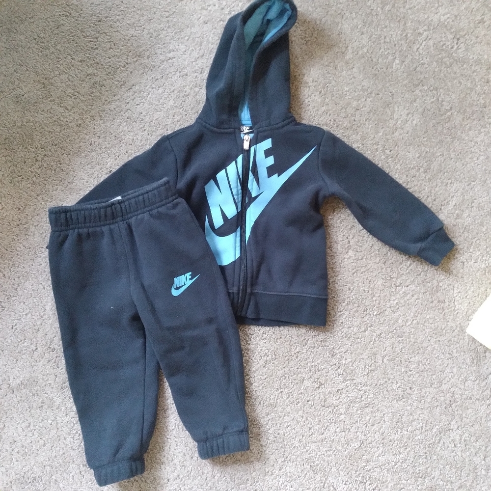 Nike Sweatshirts Hoodie and Sweatpants for baby boy 12M